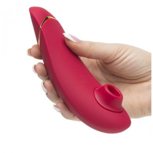 Бесконтактный клиторальный стимулятор Womanizer Premium красный