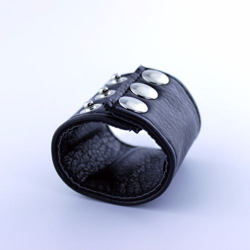 Хомут-утяжка для мошонки на заклепках