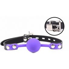 Силиконовый кляп-шар фиолетового цвета на ремне с замочком