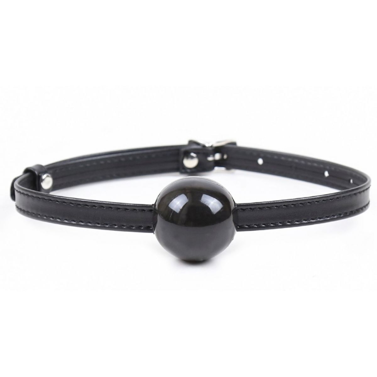 Черный кляп-шар из силикона на тонком ремешке