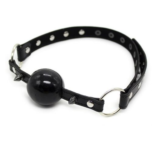 Силиконовый кляп-шар с заклепками и шипами