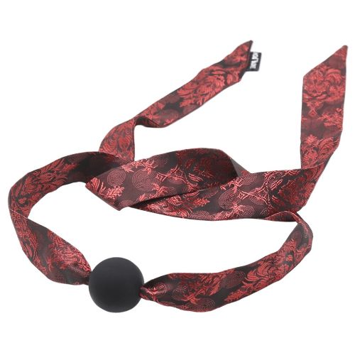 Черный силиконовый кляп-шар на ленте