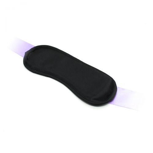 Черная маска на глаза с сиреневыми лентами