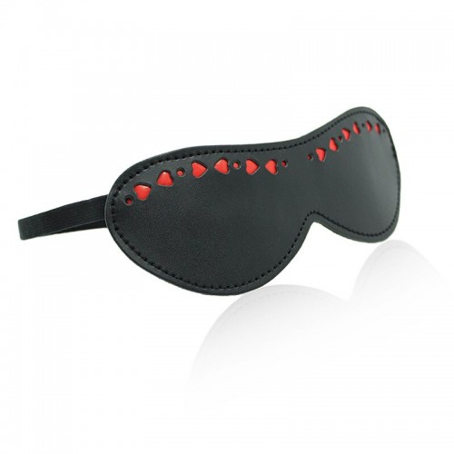 Черная маска на глаза с сердечками