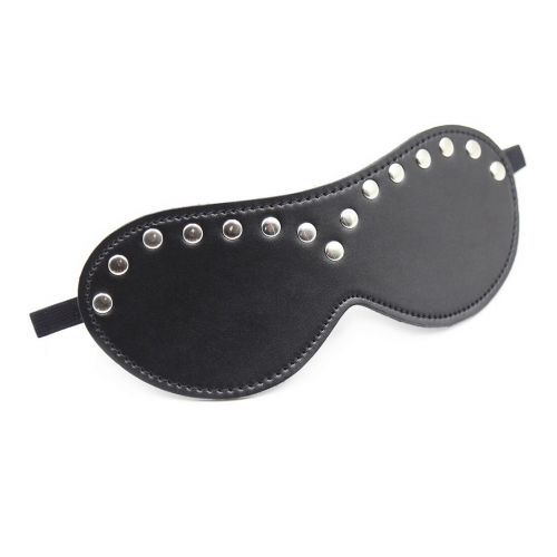Чёрная БДСМ маска с металлическими заклепками