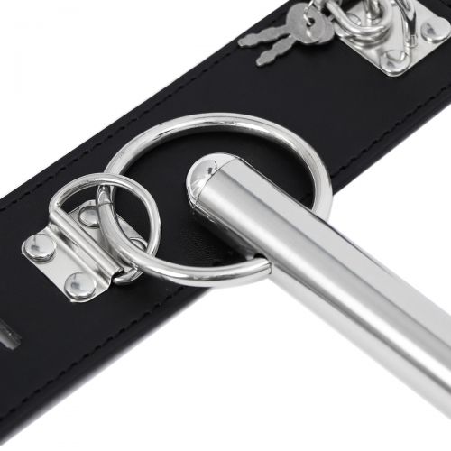 Бондажная распорка с ошейником и наручниками черного цвета