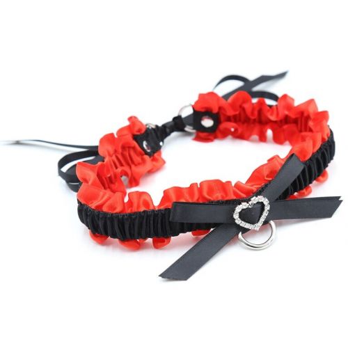 Атласный чокер красно-черного цвета