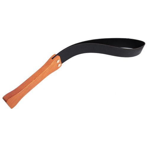 Черная шлепалка с деревянной ручкой 