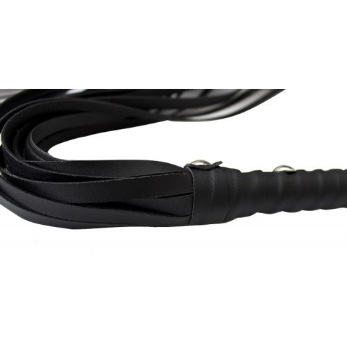 Классическая черная плеть с удлиненной рукояткой