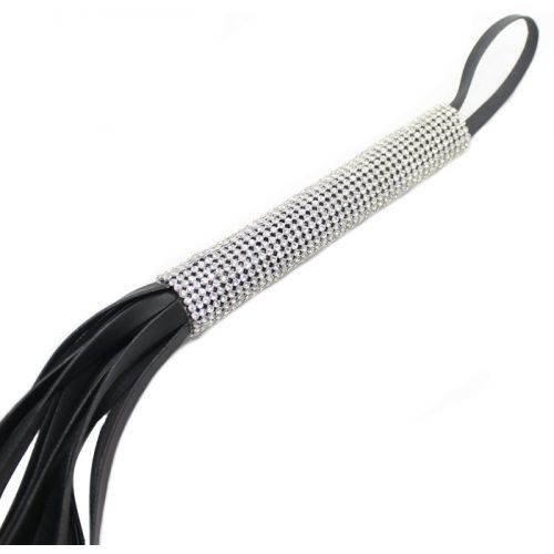 Черная плеть с декорированной стразами рукоятью 70 см
