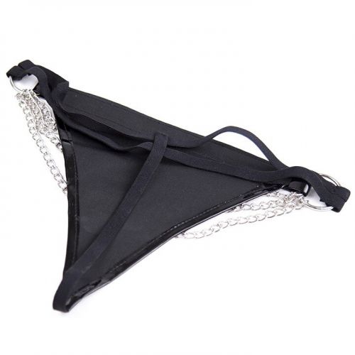 Топ из металлических цепочек и трусики