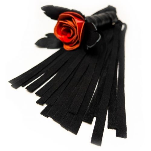 Кожаная плеть Красная Роза с замшевыми хвостами