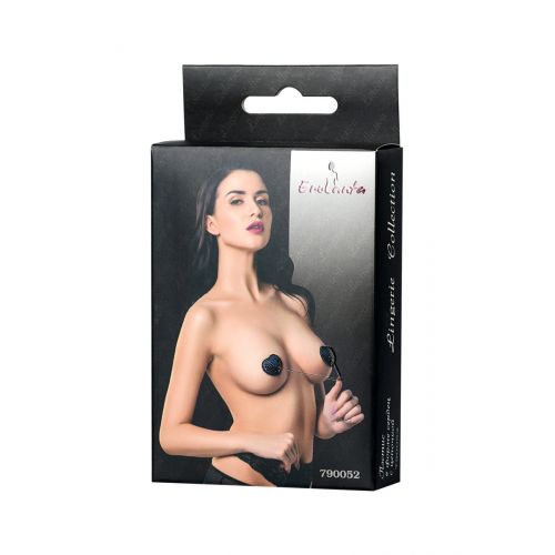 Черные пэстисы в форме сердец с серебристыми стразами соединенные цепочкой 