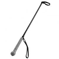 Декорированный стразами стек