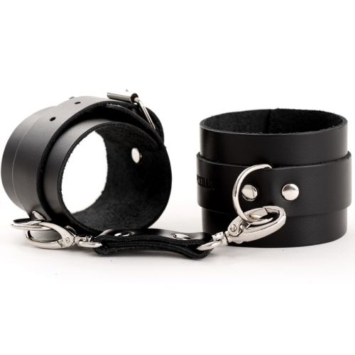 Кожаные черные наручники Lady's Arsenal Limited Edition