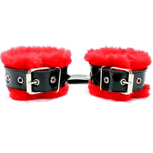 Набор фиксаторов (ошейник, поводок, оковы) из лакированной кожи с красным мехом