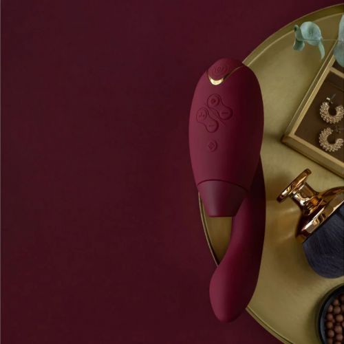 Роскошный вакуумный вибростимулятор для G точки и клитора Womanizer Duo 2 бордовый