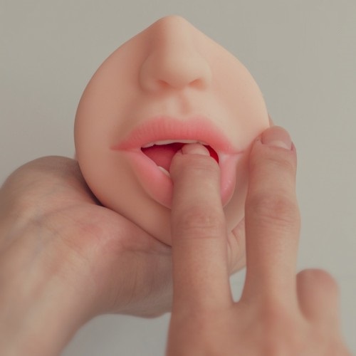 Мастурбатор ротик с зубками Oral sex with teeth