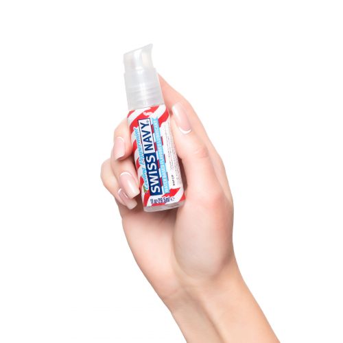 Лубрикант ароматизированный Swiss Navy, мятные конфетки, водная основа, 29,5 мл Лубрикант ароматизированный Swiss Navy, мятные конфетки, водная основа, 29,5 мл