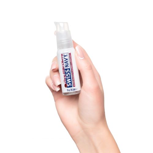 Лубрикант ароматизированный Swiss Navy, дикая вишня, водная основа, 29,5 мл Лубрикант ароматизированный Swiss Navy, дикая вишня, водная основа, 29,5 мл